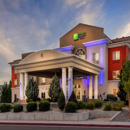Holiday Inn Express Reno Airport By Ihg Exterior photo